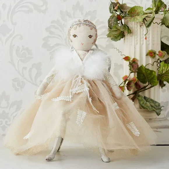 [Pottery Barn Kids x Monique Lhuillier] Designer Doll Skylar